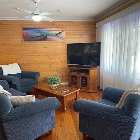 Sails - Elegant, Spacious Beach Villa Port Fairy Exterior photo