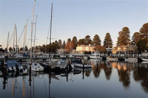 Sails - Elegant, Spacious Beach Villa Port Fairy Exterior photo