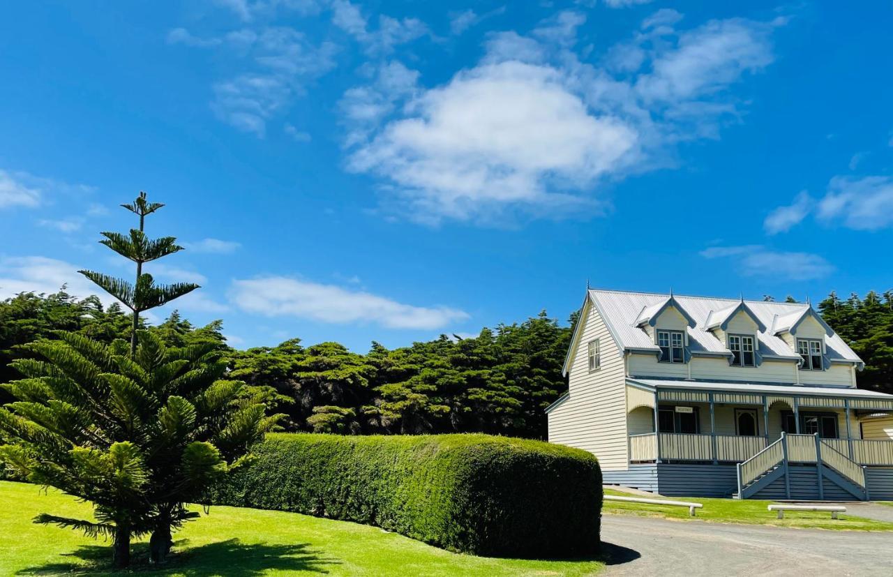 Sails - Elegant, Spacious Beach Villa Port Fairy Exterior photo