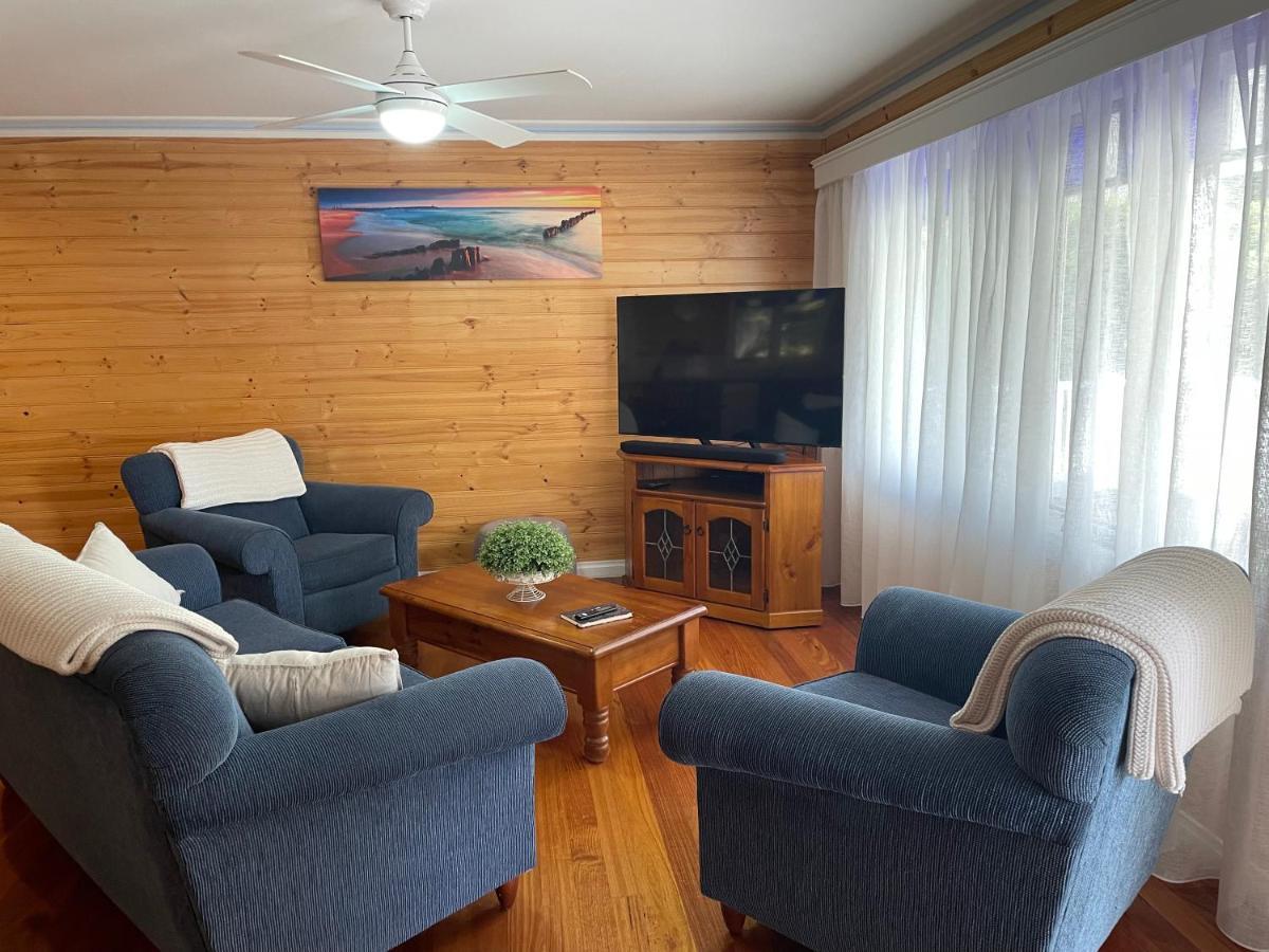 Sails - Elegant, Spacious Beach Villa Port Fairy Exterior photo